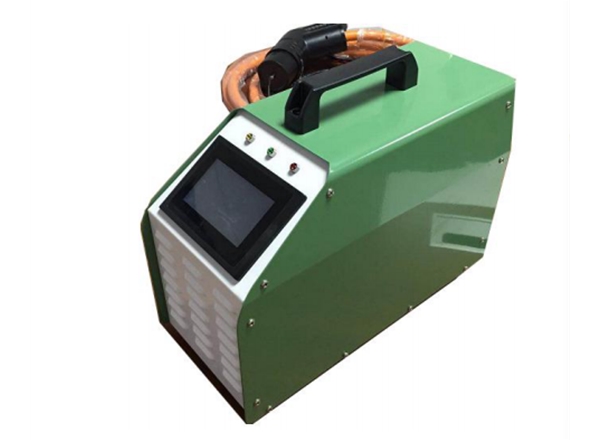 QGDC700-B系列直流充電機（便攜式）